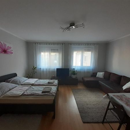 Tukan Apartman Hajduszoboszlo Exterior photo